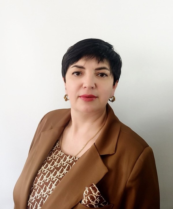 Биктина Эльмира Эдуардовна.